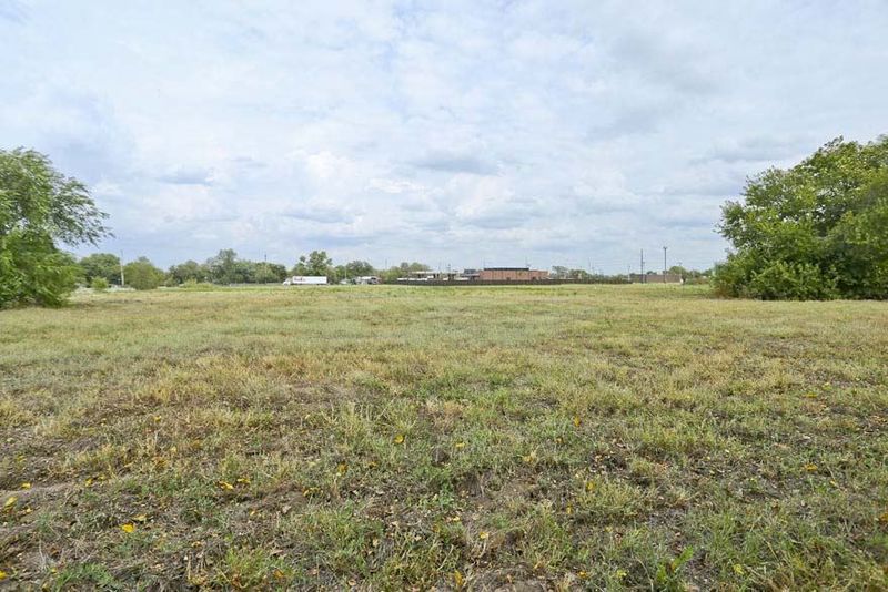 47th - Hydraulic, Wichita, KS 67216