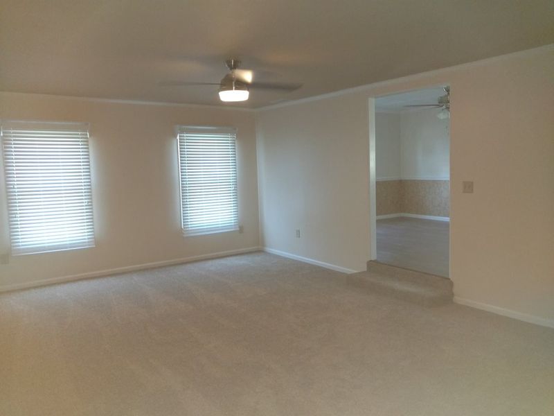 210 S Boundary Rd, Wellington, KS 67152