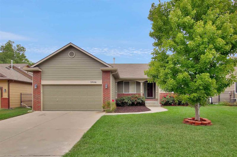 2906 E Lanners Cir, Wichita, KS 67219