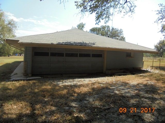 10807 E Kinkaid, Wichita, KS 67207