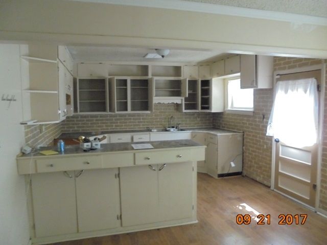 10807 E Kinkaid, Wichita, KS 67207
