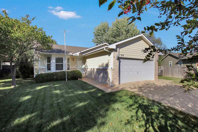 218 W Hunter St, Derby, KS 67037