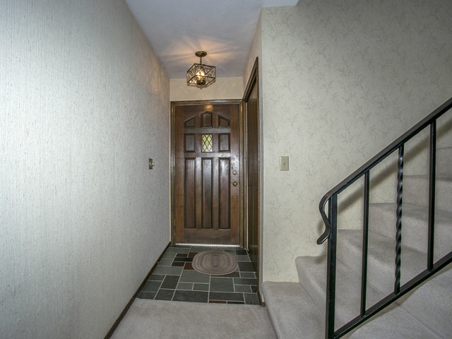 641 N Woodlawn St #10, Wichita, KS 67208-3669