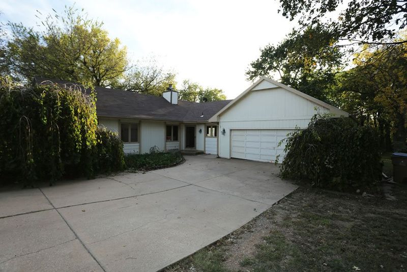 307 N Mcintosh Rd, Derby, KS 67037