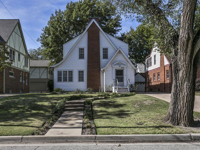 337 N Dellrose St, Wichita, KS 67208