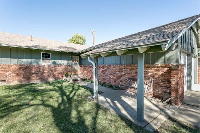1339 N Pleasantview Dr, Derby, KS 67037