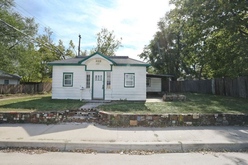 617 W Funston St, Wichita, KS 67213