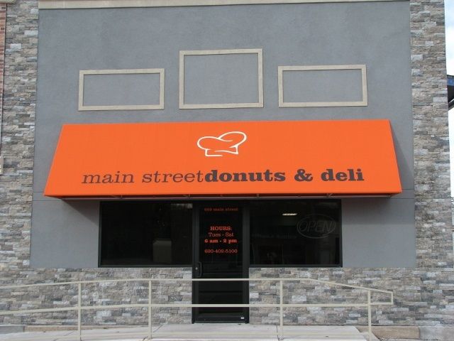 609 Main St, Winfield, KS 67156