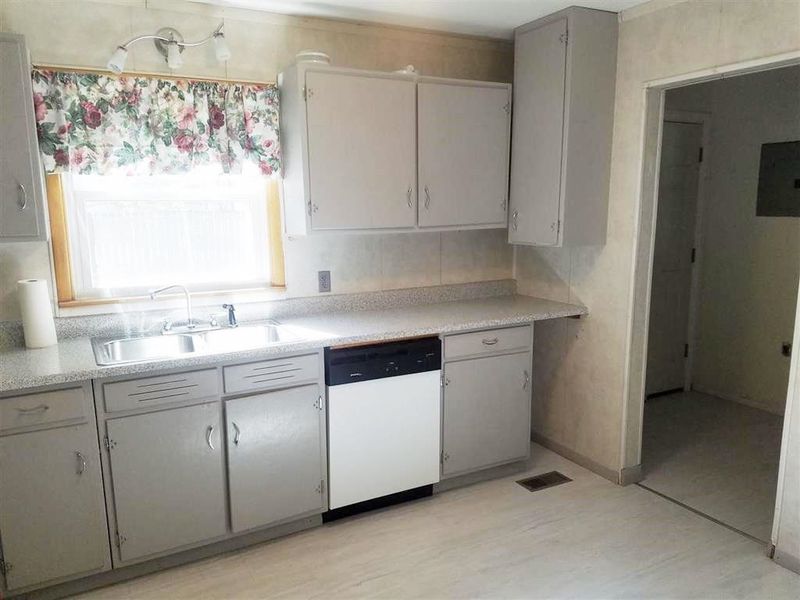 315 E Blair St, Mulvane, KS 67110