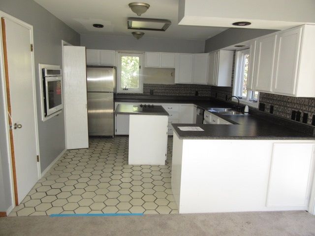 1413 E Pinion Rd, Derby, KS 67037