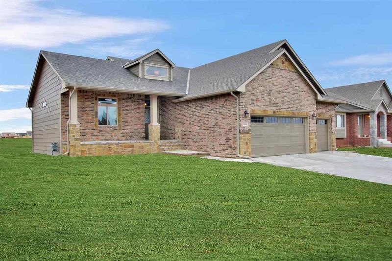 12415 E Cherry Creek St, Wichita, KS 67207
