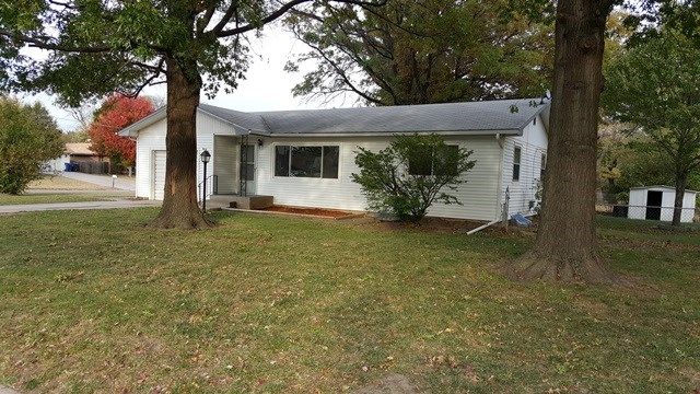 1216 Grove, Newton, KS 67114
