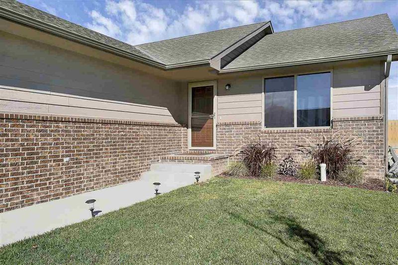 1926 E Aster, Andover, KS 67002