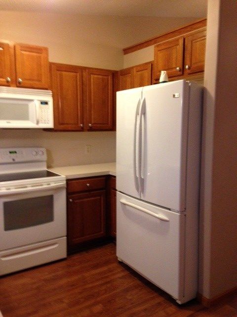 321 E 12th St #204, Newton, KS 67114