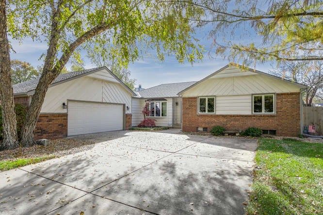 1501 E Kay St, Derby, KS 67037