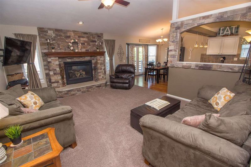 2008 N Grace Avenue Ct, Andover, KS 67002