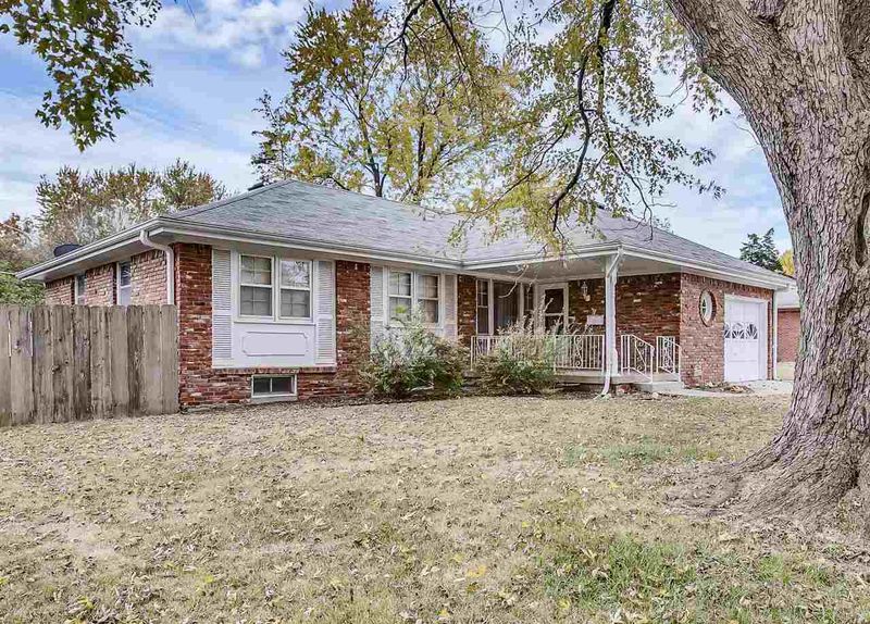 8025 E Clay, Wichita, KS 67207