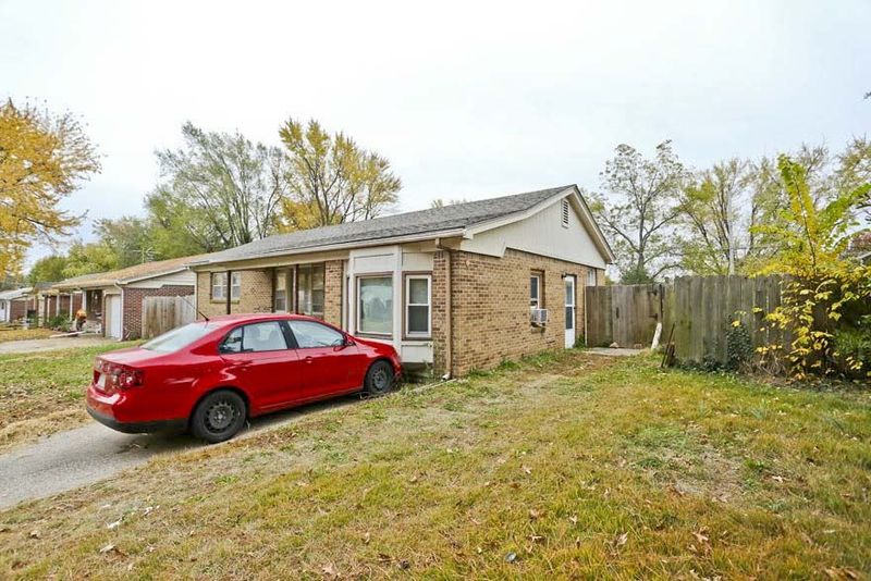 7709 E Watson Ln, Wichita, KS 67207