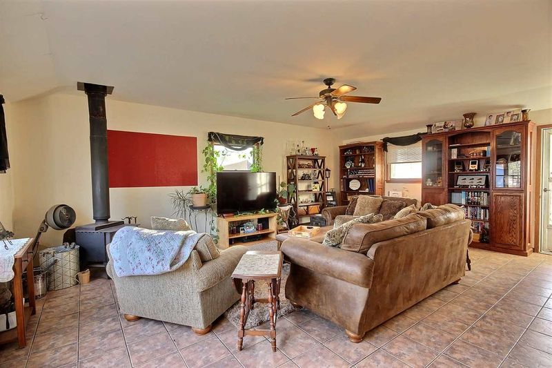 6118 E Beaver, Mulvane, KS 67110