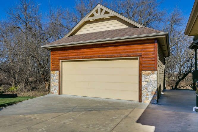 13122 E Mainsgate Cr, Wichita, KS 67228