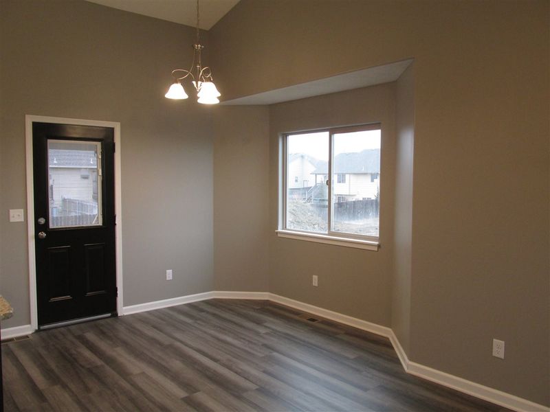 5339 N Rock Spring Ct, Bel Aire, KS 67226