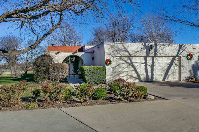 33 E Via Verde St, Wichita, KS 67230