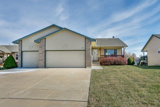 2134 Saint Andrew Ct, Goddard, KS 67052
