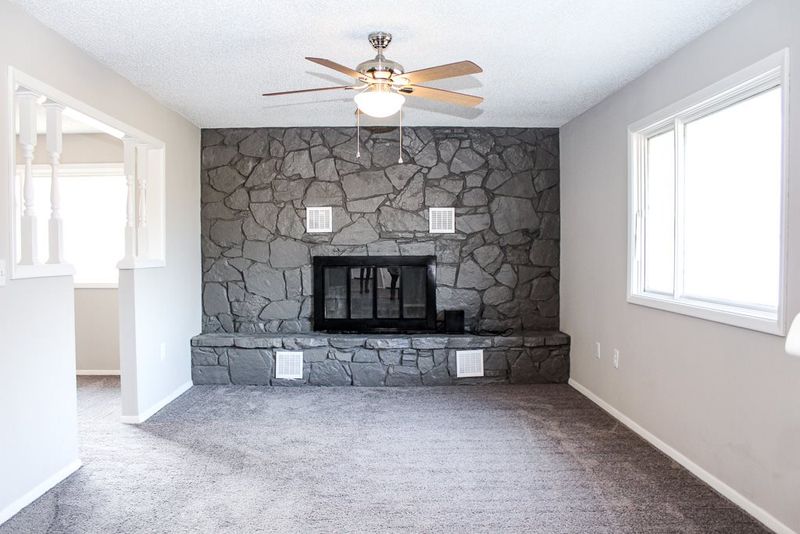 608 E 79th St S, Haysville, KS 67060