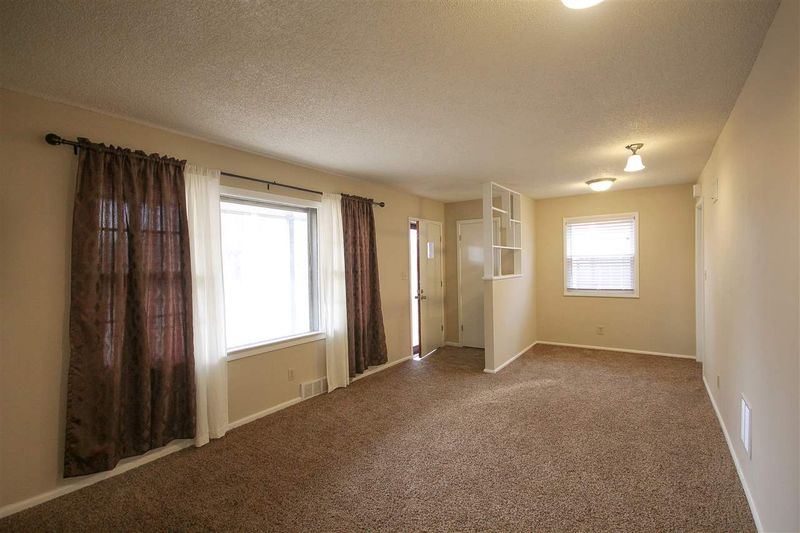 228 E Williams St, Derby, KS 67037