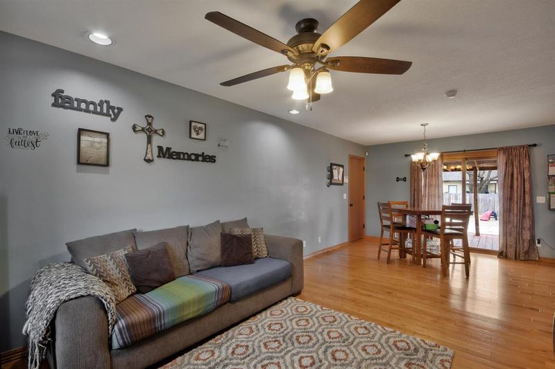 2944 S Saint Paul Ave, Wichita, KS 67217