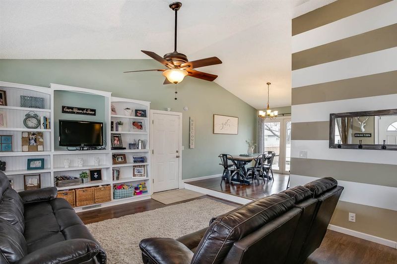 123 W Northwind Dr, Valley Center, KS 67147