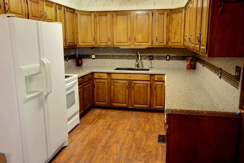 1700 N Arrowhead Dr, Derby, KS 67037