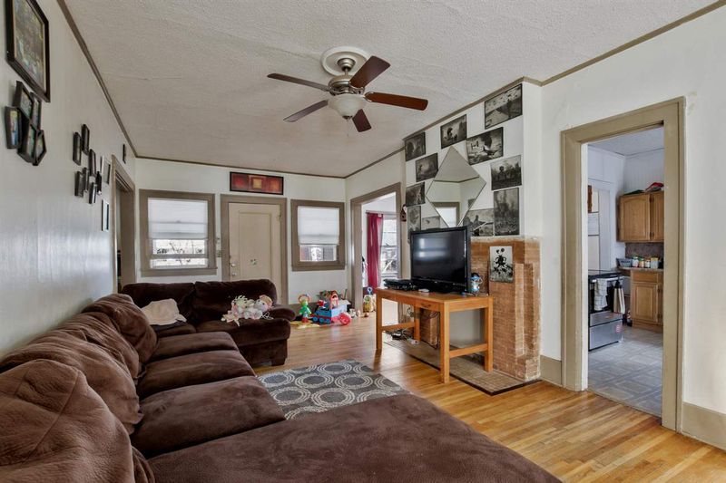 245 N Bluff St, Wichita, KS 67208