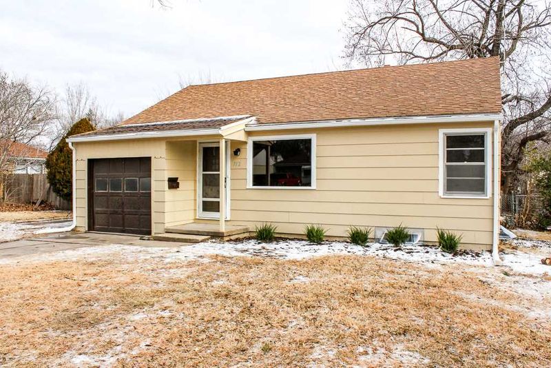 712 S Bluff St, Wichita, KS 67218