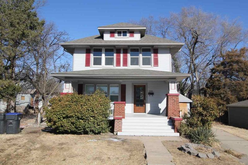 504 SE 4th, Newton, KS 67114
