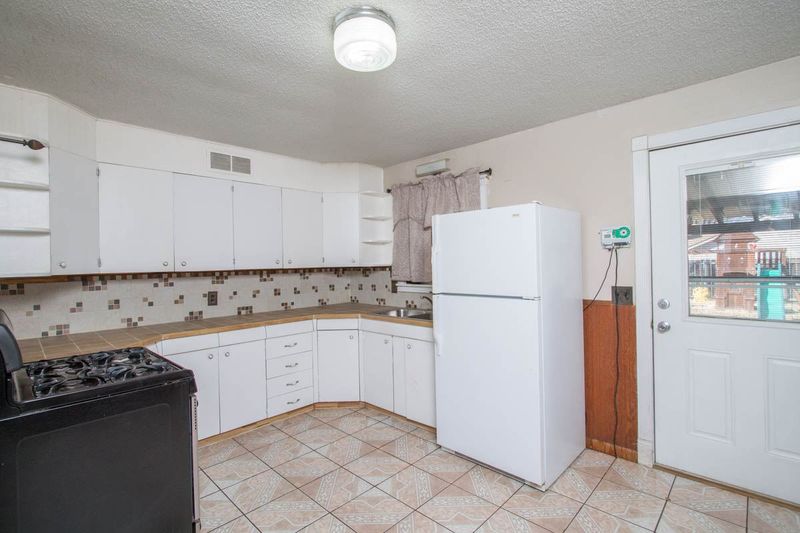 1945 S Lorraine Ave, Wichita, KS 67211