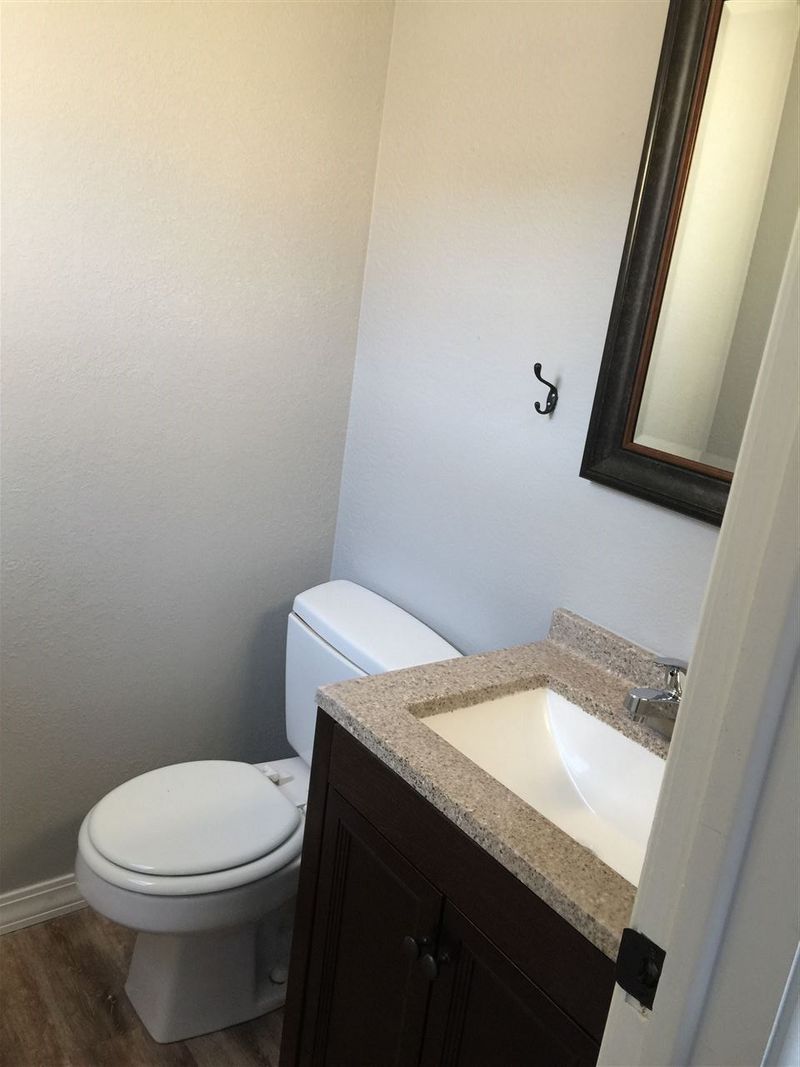 6323 E Eilerts St, Wichita, KS 67218
