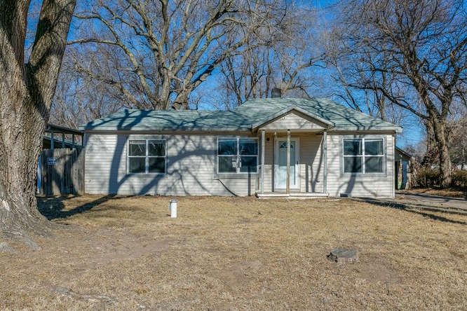 500 E 58th St S, Wichita, KS 67216