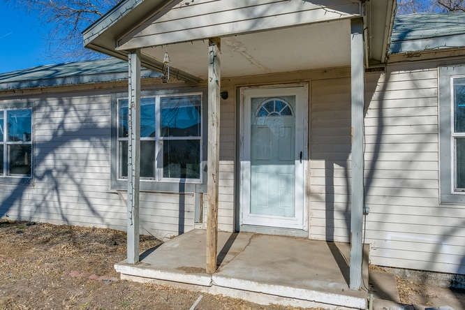 500 E 58th St S, Wichita, KS 67216