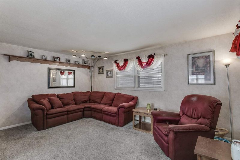233 N Grant St, Clearwater, KS 67026