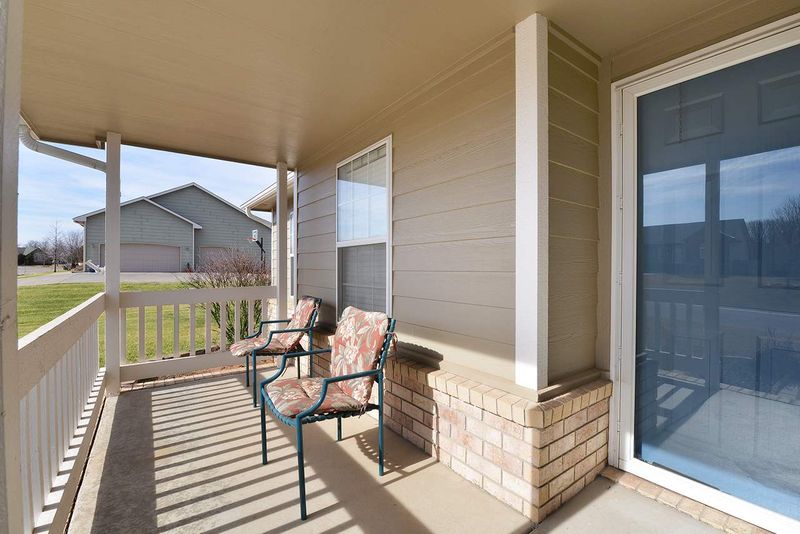 44 W Stevie Ct, Goddard, KS 67052