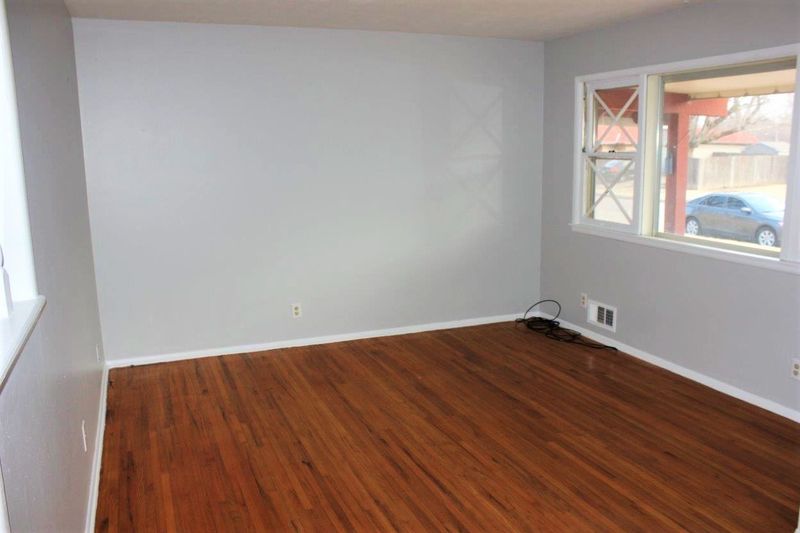 2319 S Everett, Wichita, KS 67213