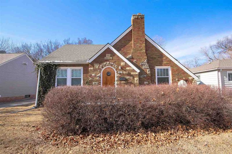 615 N Dellrose Ave, Wichita, KS 67208