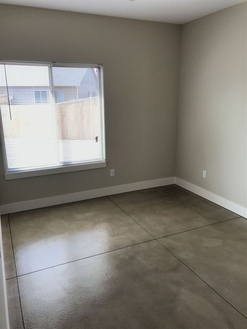 33363338 E Sunflower Dr, Derby, KS 67037
