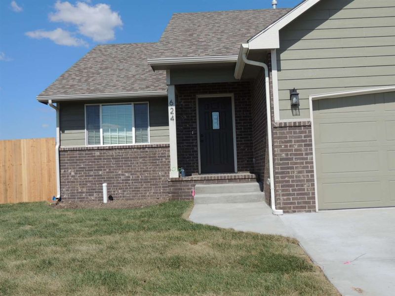 624 S Horseshoe Bend St, Maize, KS 37101