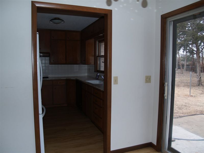 6716 E Farmview, Wichita, KS 67206
