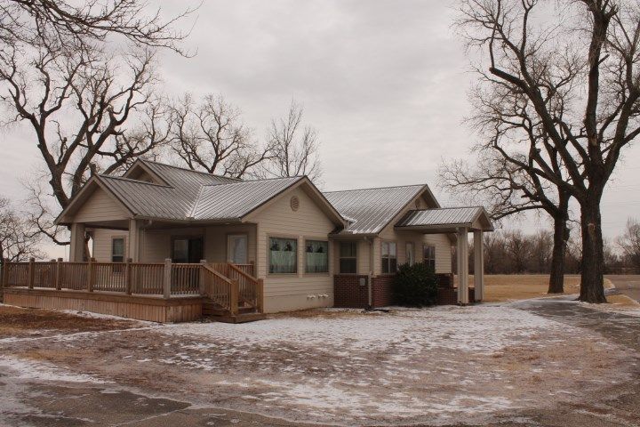 780 E Highway 160, Danville, KS 67036