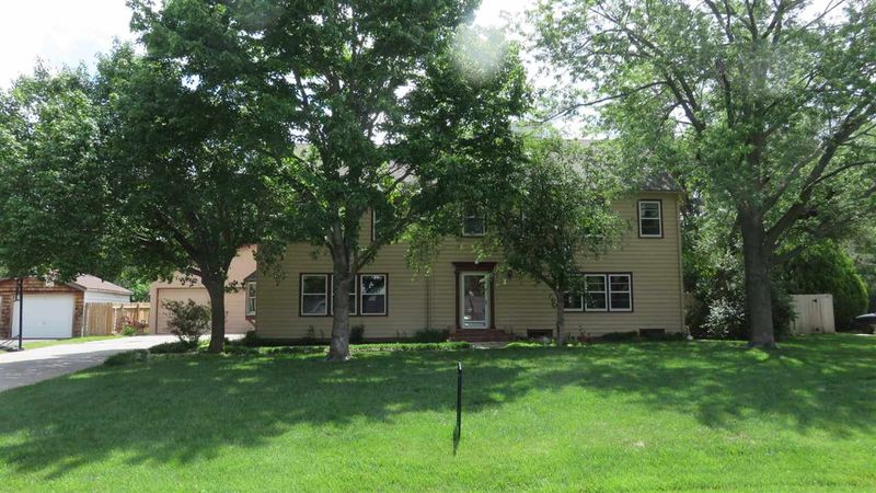 32 Laurel, Wichita, KS 67206