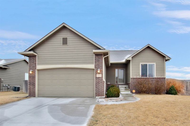 5018 N Saker Cir, Wichita, KS 67219