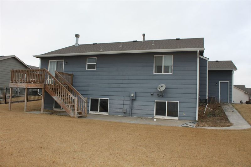 1406 N Decker St, Wichita, KS 67235